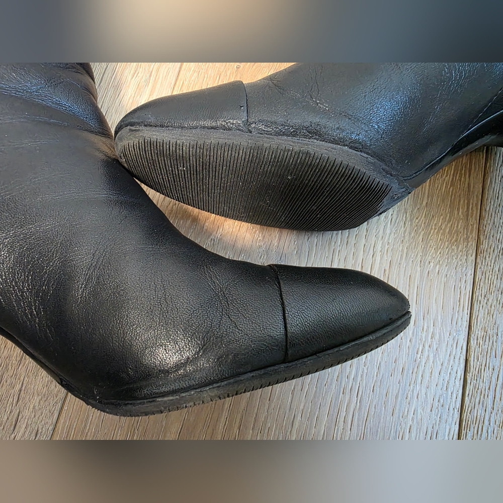 CHANEL Black Leather Boots - Picture 11 of 16
